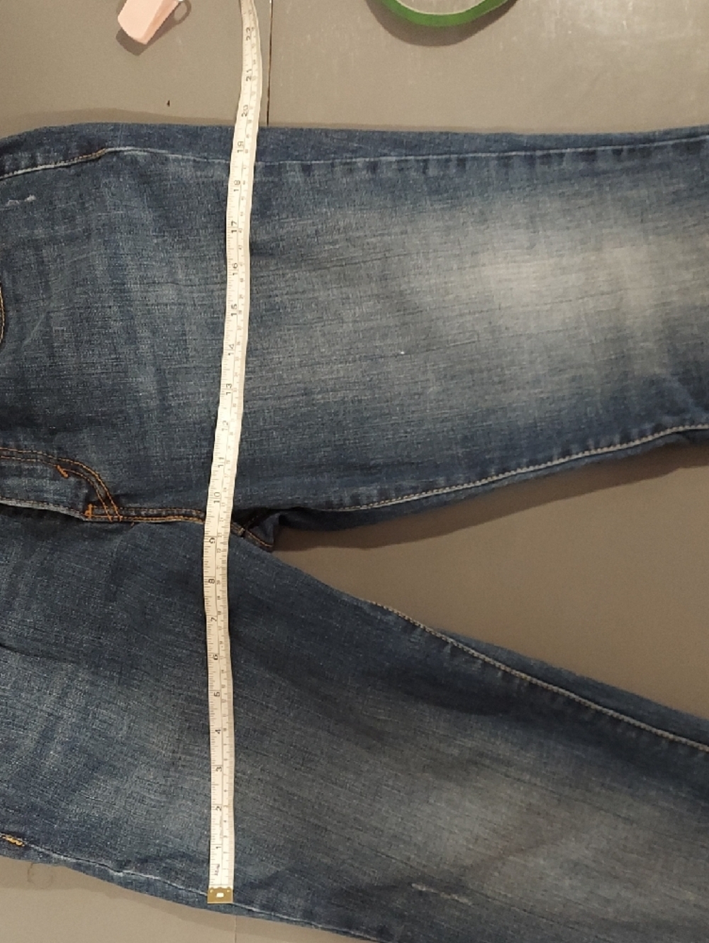 Levi 515 Boot Cut - Picture 10 of 14